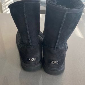 Women’s Classic Short UGG Boots